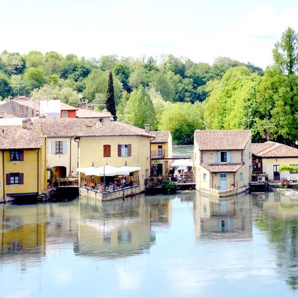 Godetevi i migliori villaggi del Lago di Garda - una guida completa